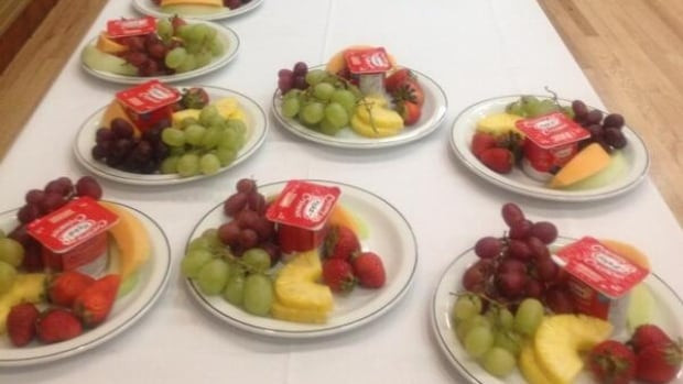 Healthy Breakfast Snacks For Meetings
 Local health unit pushes healthy food at business meetings