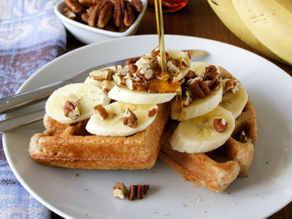 Healthy Breakfast Waffles
 maple•spice Healthy Wholemeal Waffles with Bananas