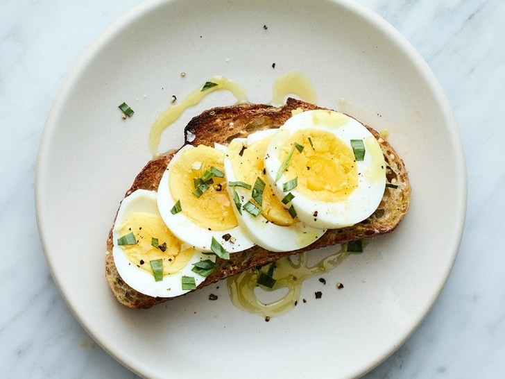 Healthy Breakfast With Boiled Eggs
 31 Healthy Breakfast Toast Recipes to Brighten Your