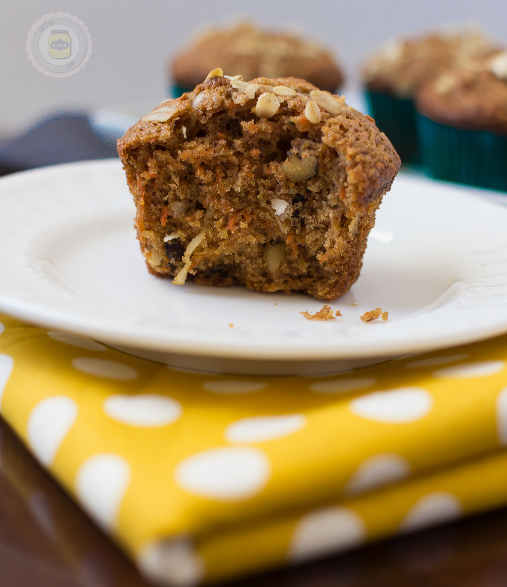 Healthy Carrot Cake Muffins
 SUPER MOIST AND HEALTHY CARROT CAKE MUFFINS