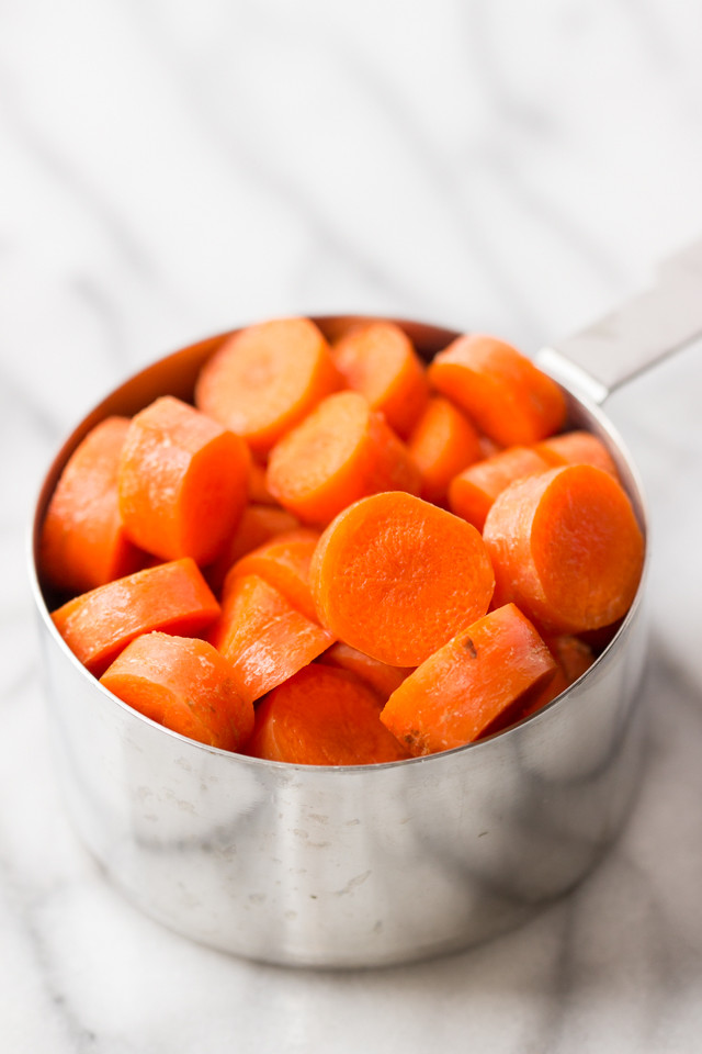 Healthy Carrot Snacks
 No Bake Carrot Cake Bites