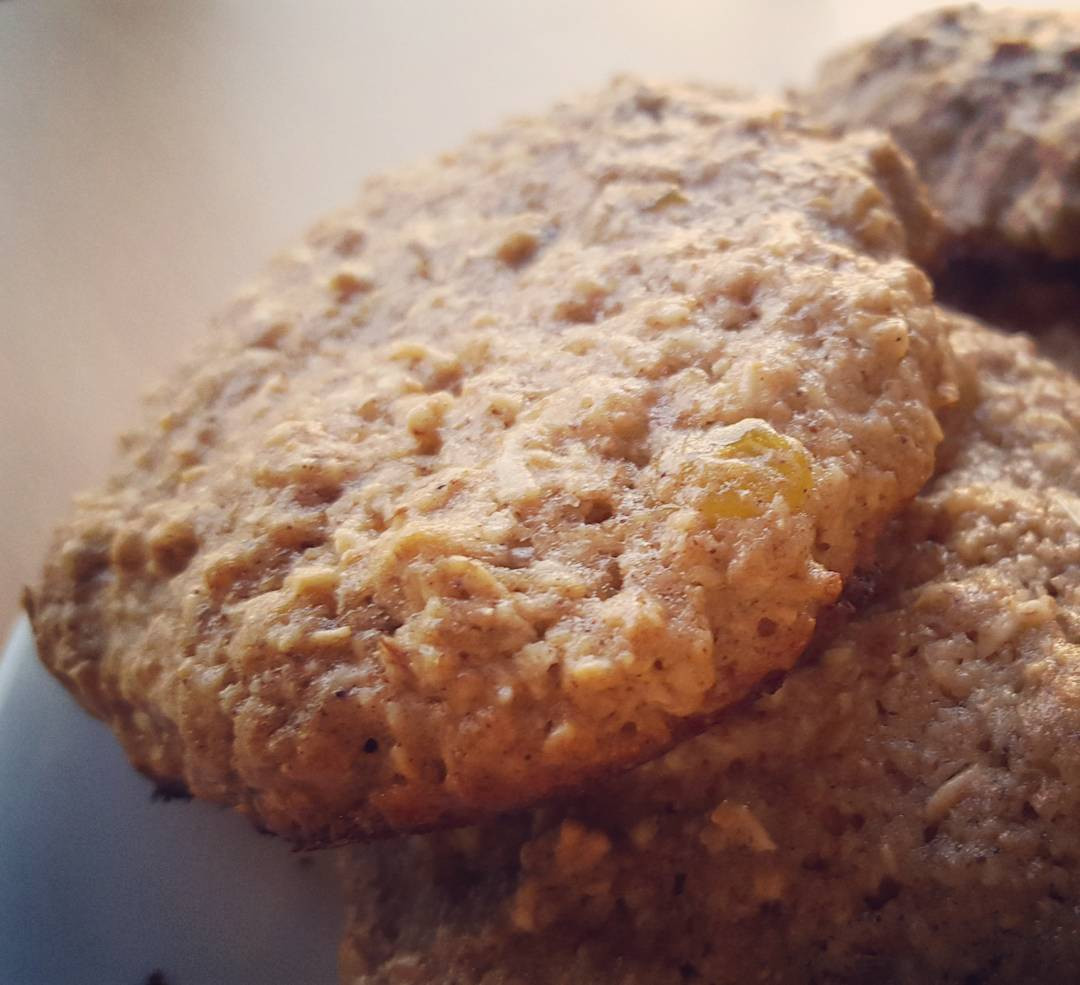 Healthy Chewy Oatmeal Raisin Cookies
 Sunday Spotlight 75