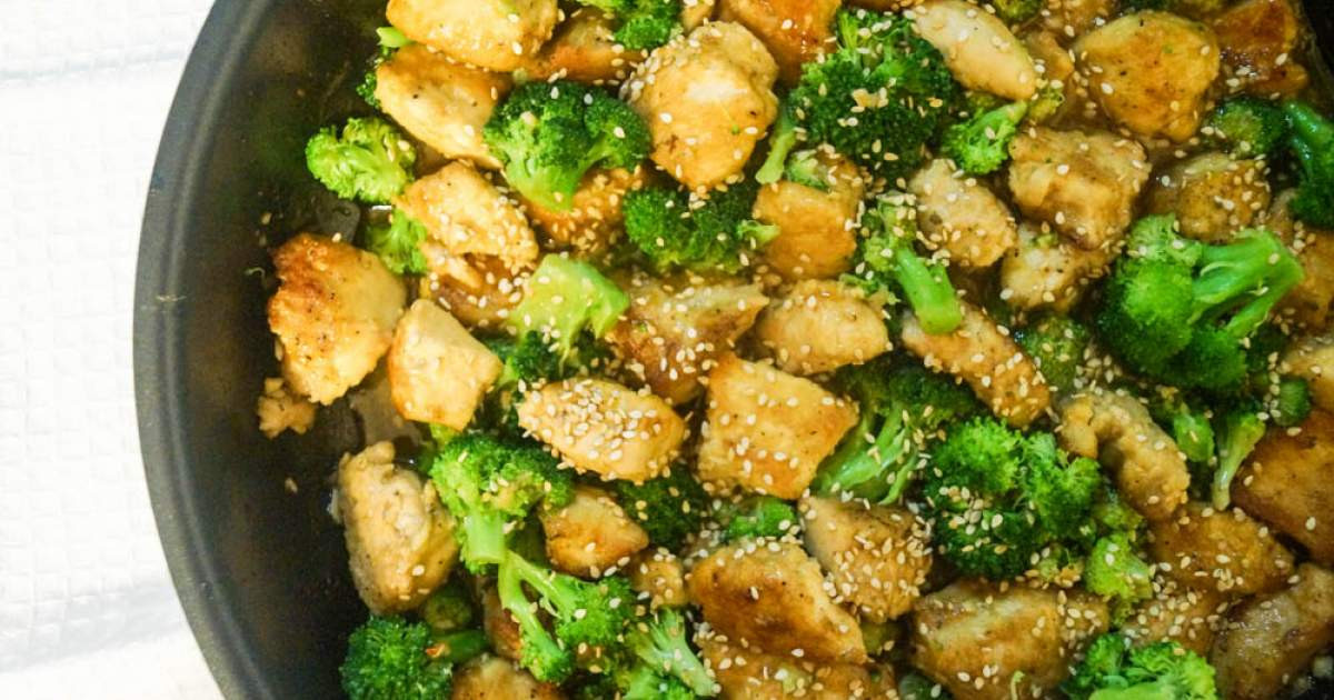 Healthy Chicken And Broccoli Recipes
 Low Carb Sesame Chicken and Broccoli Slender Kitchen