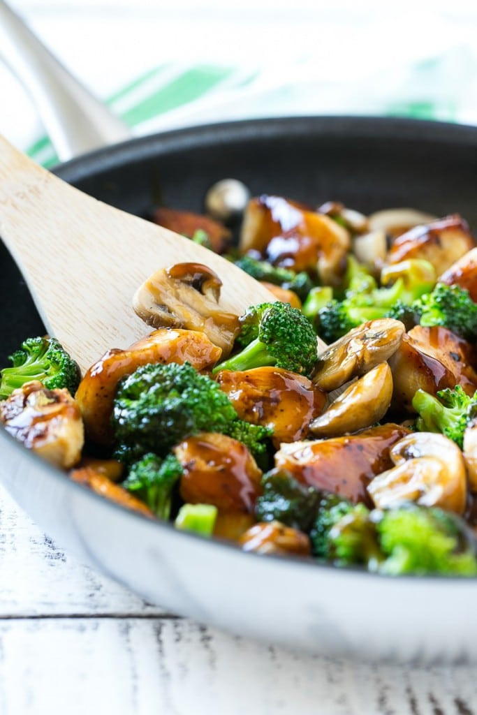 Healthy Chicken And Broccoli Recipes
 Chicken and Broccoli Stir Fry Dinner at the Zoo