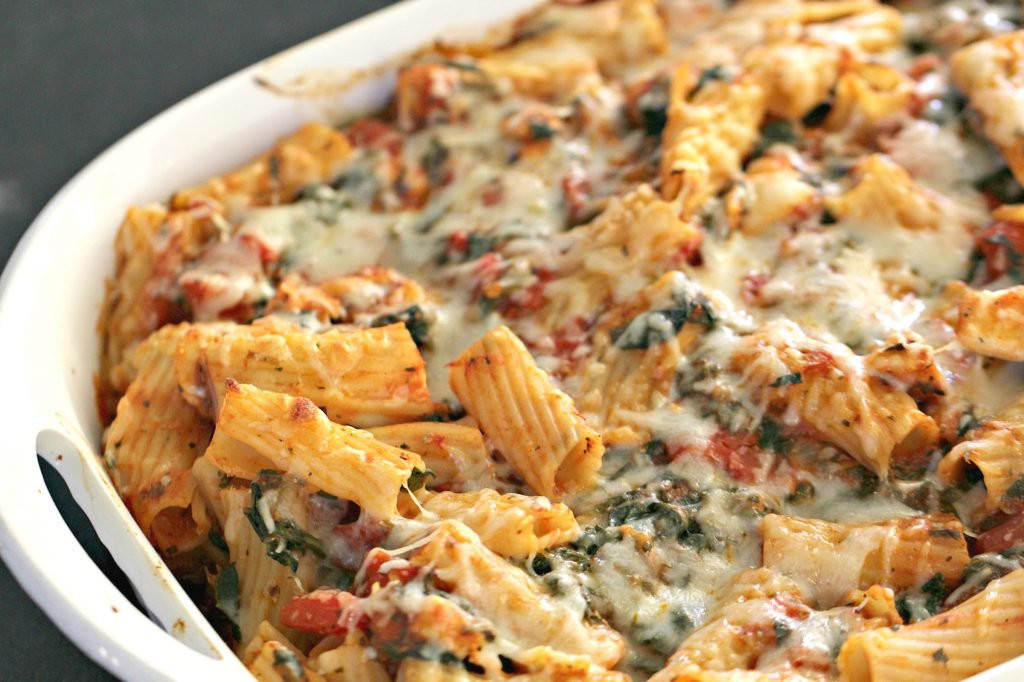 Healthy Chicken And Spinach Casserole
 Chicken and Spinach Pasta Casserole