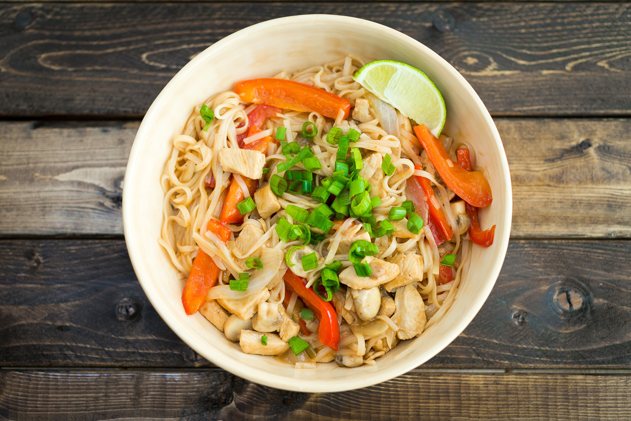 Healthy Chicken Pad Thai
 Healthy Chicken Pad Thai Recipe