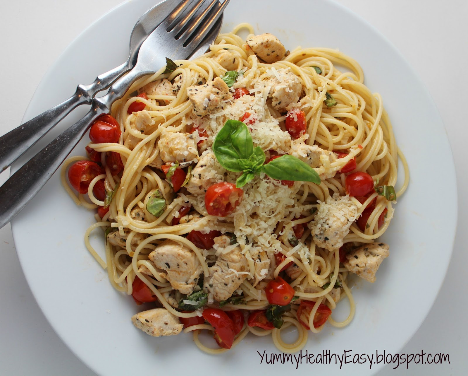 Healthy Chicken Spaghetti
 Healthy & Light Spaghetti with Sauteed Chicken and Grape