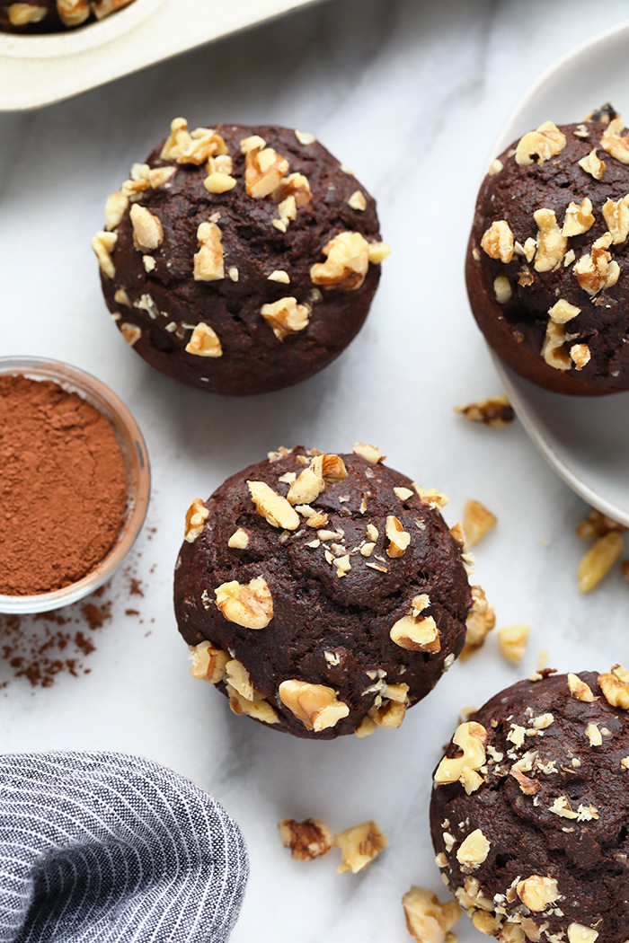 Healthy Chocolate Banana Muffins
 The Fluffiest Healthy Chocolate Banana Walnut Muffins