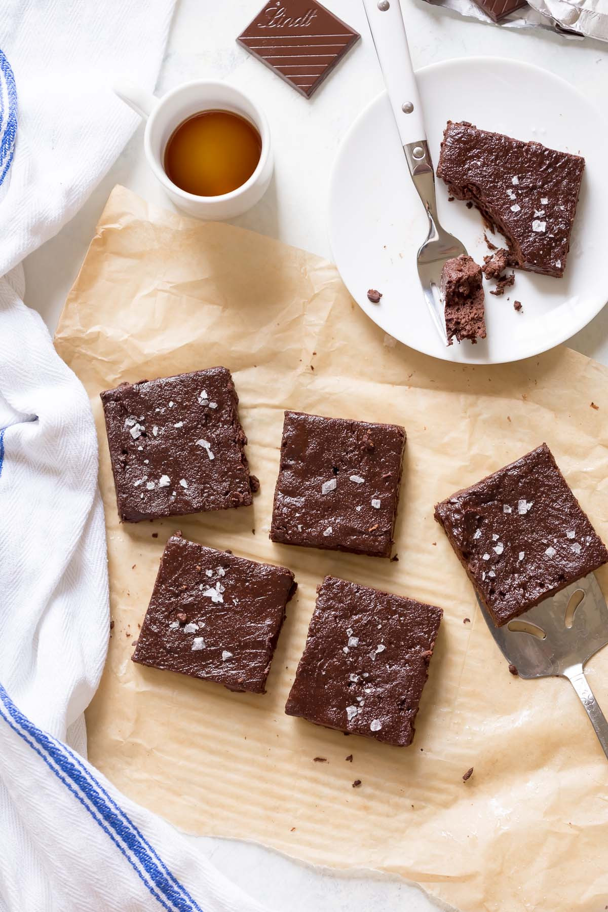 Healthy Chocolate Brownies
 Fudgy 100 Calorie Healthy Brownies
