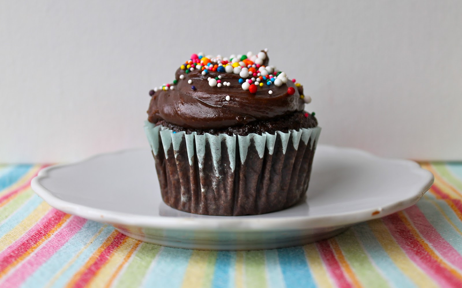 Healthy Chocolate Cupcakes
 Yammie s Noshery Secretly Healthy Chocolate Peanut Butter