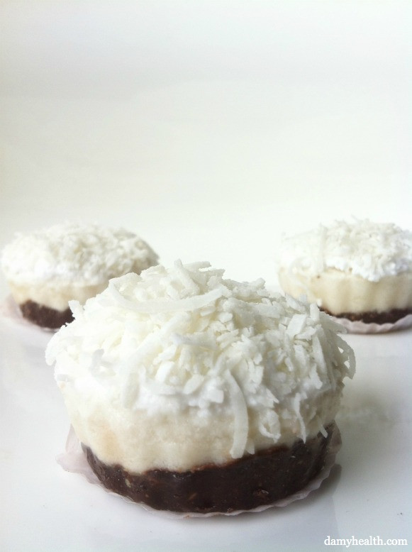 Healthy Coconut Cream Pie
 Raw Coconut Cream Pie with Dark Chocolate Crust