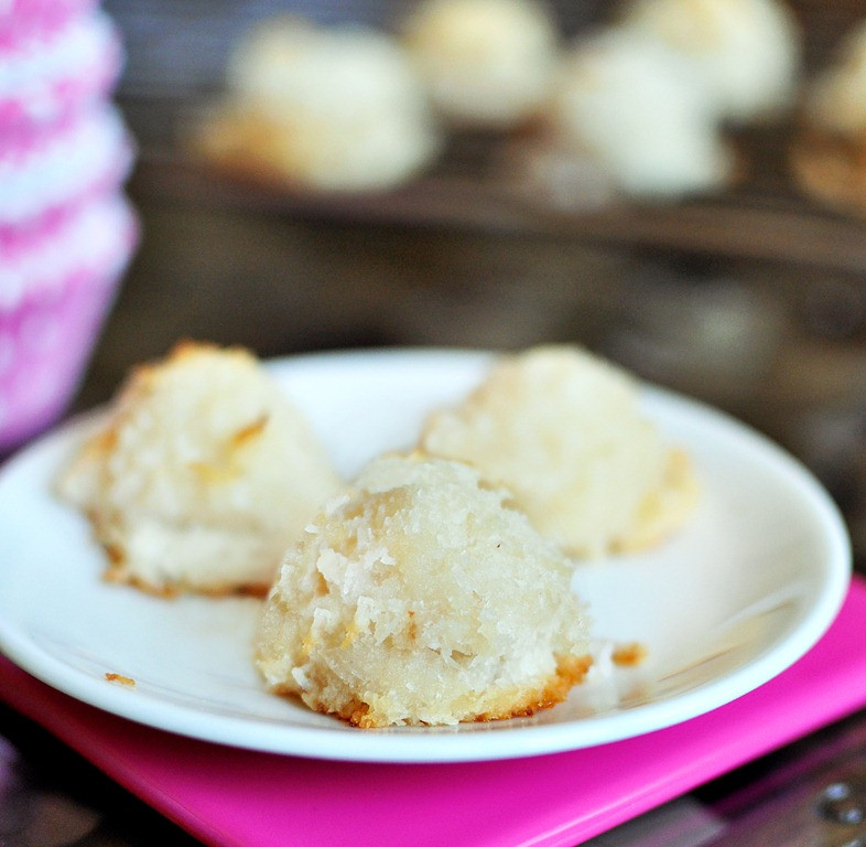 Healthy Coconut Macaroons
 Four Minute Coconut Macaroons