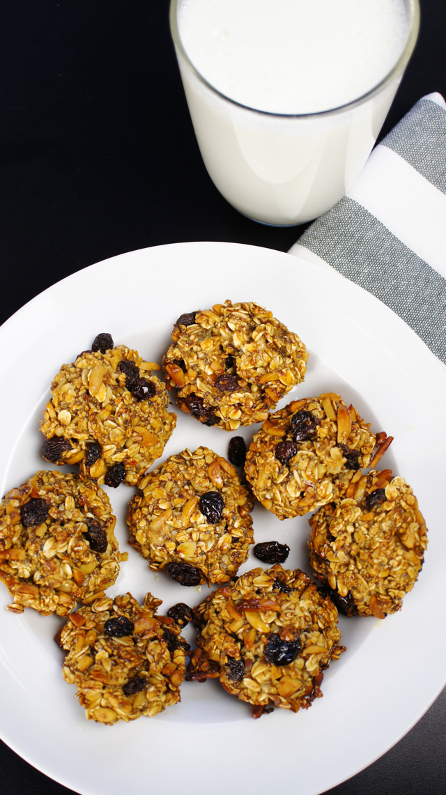 Healthy Crispy Oatmeal Cookies
 Crispy Oatmeal Raisin Cookies