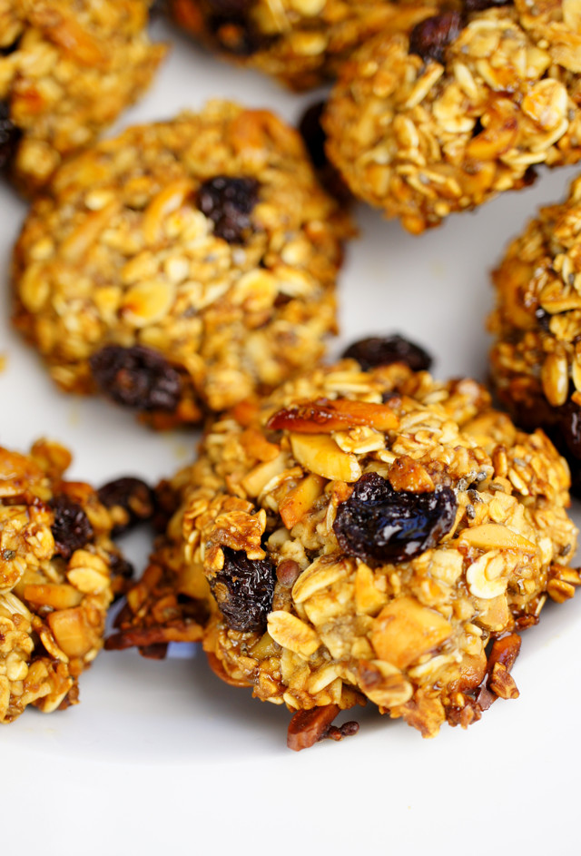 Healthy Crispy Oatmeal Cookies
 Crispy Oatmeal Raisin Cookies