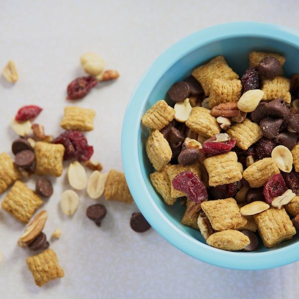 Healthy Dark Chocolate Snacks
 Homemade trail mix with high fiber cereal dried fruit