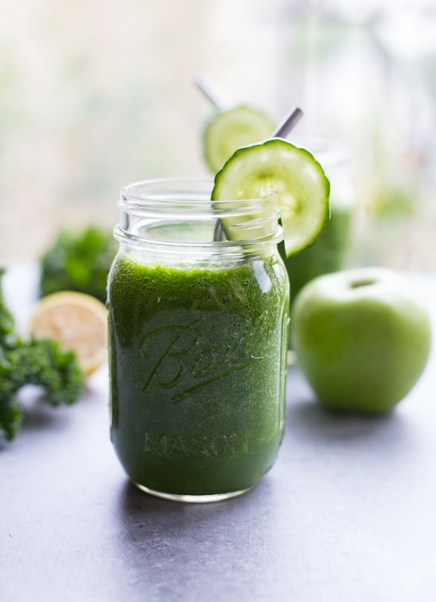 Healthy Detox Smoothies
 apple kale lemon smoothie