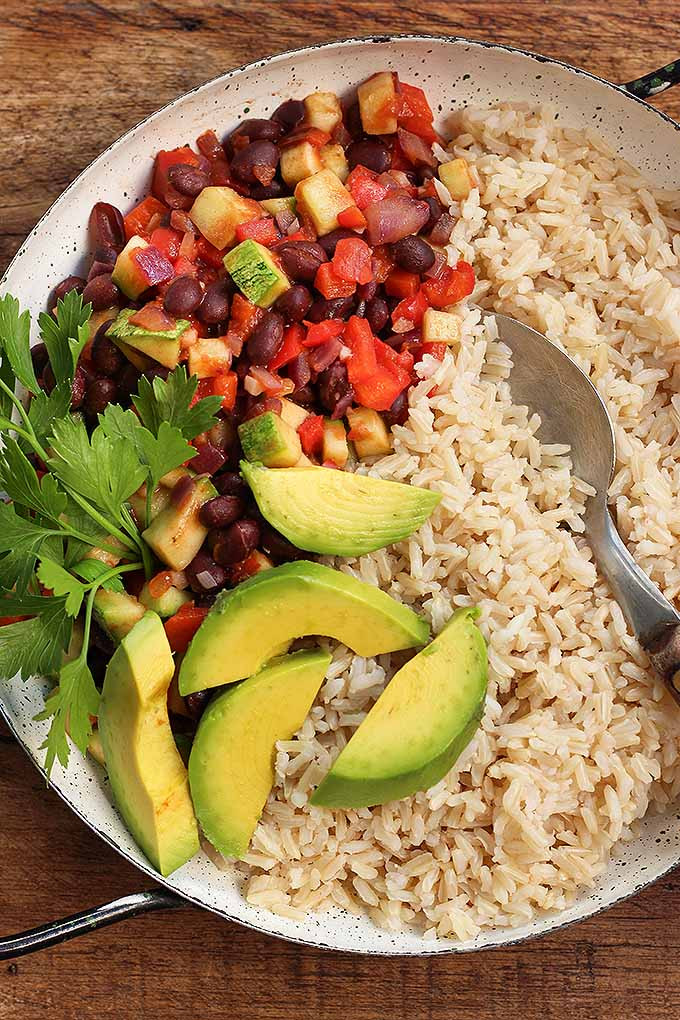 Healthy Dinner Recipes Vegetarian
 Hearty and Flavorful Ve arian Burrito Bowl