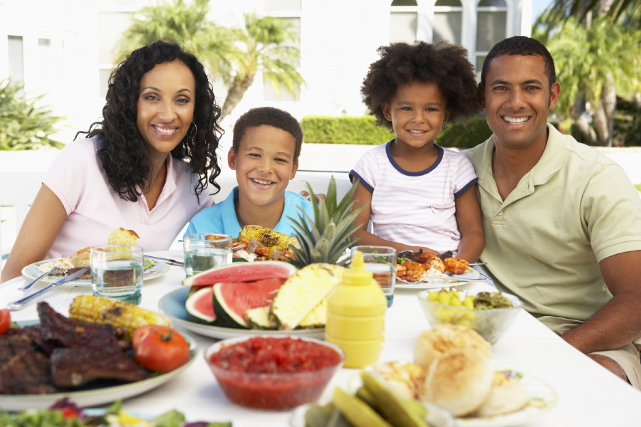 Healthy Eating Dinners
 Tips to Promote a Healthy Weight in your Kids