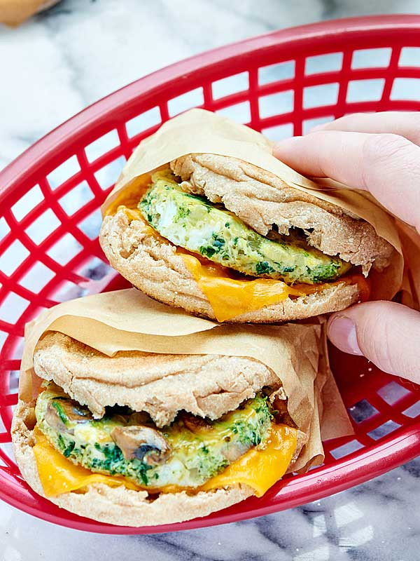 Healthy English Muffin Breakfast Sandwich
 Healthy Breakfast Sandwich Make Ahead Freezer Friendly