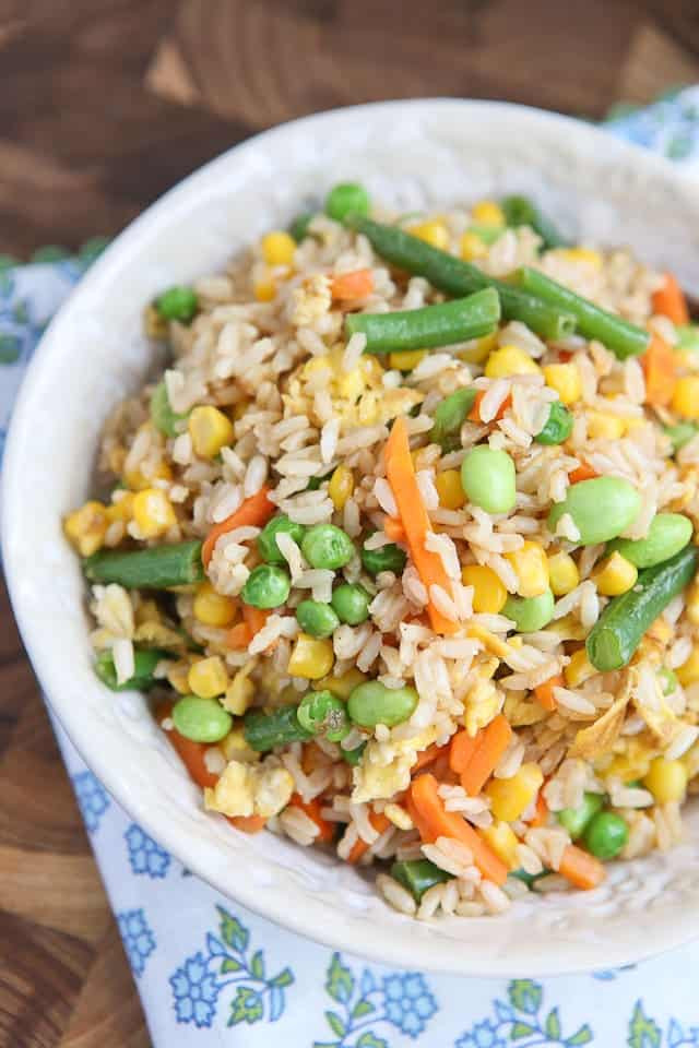 Healthy Fried Brown Rice
 5 Ingre nt Ve able Fried Brown Rice