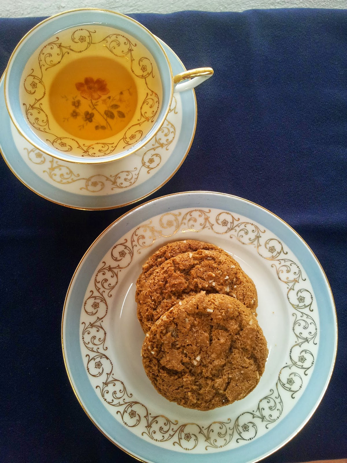 Healthy Ginger Molasses Cookies
 red or green Healthy Ginger Molasses Cookies