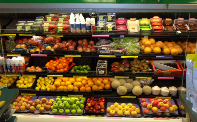 Healthy Grocery Store Snacks
 Natural retailers thrive in the face of petition