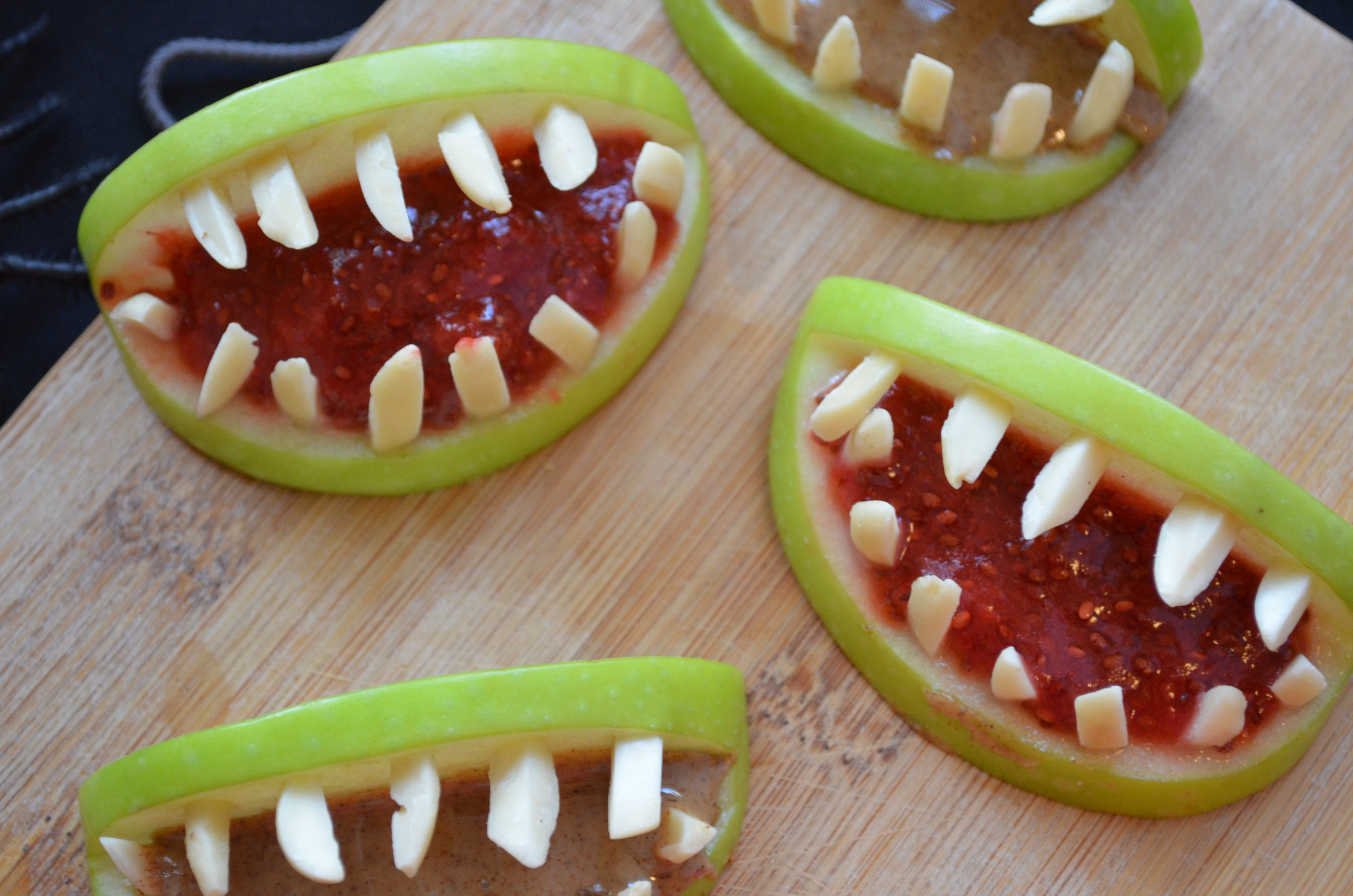 Healthy Halloween Snacks
 Super Easy & Healthy Halloween Treats Fablunch