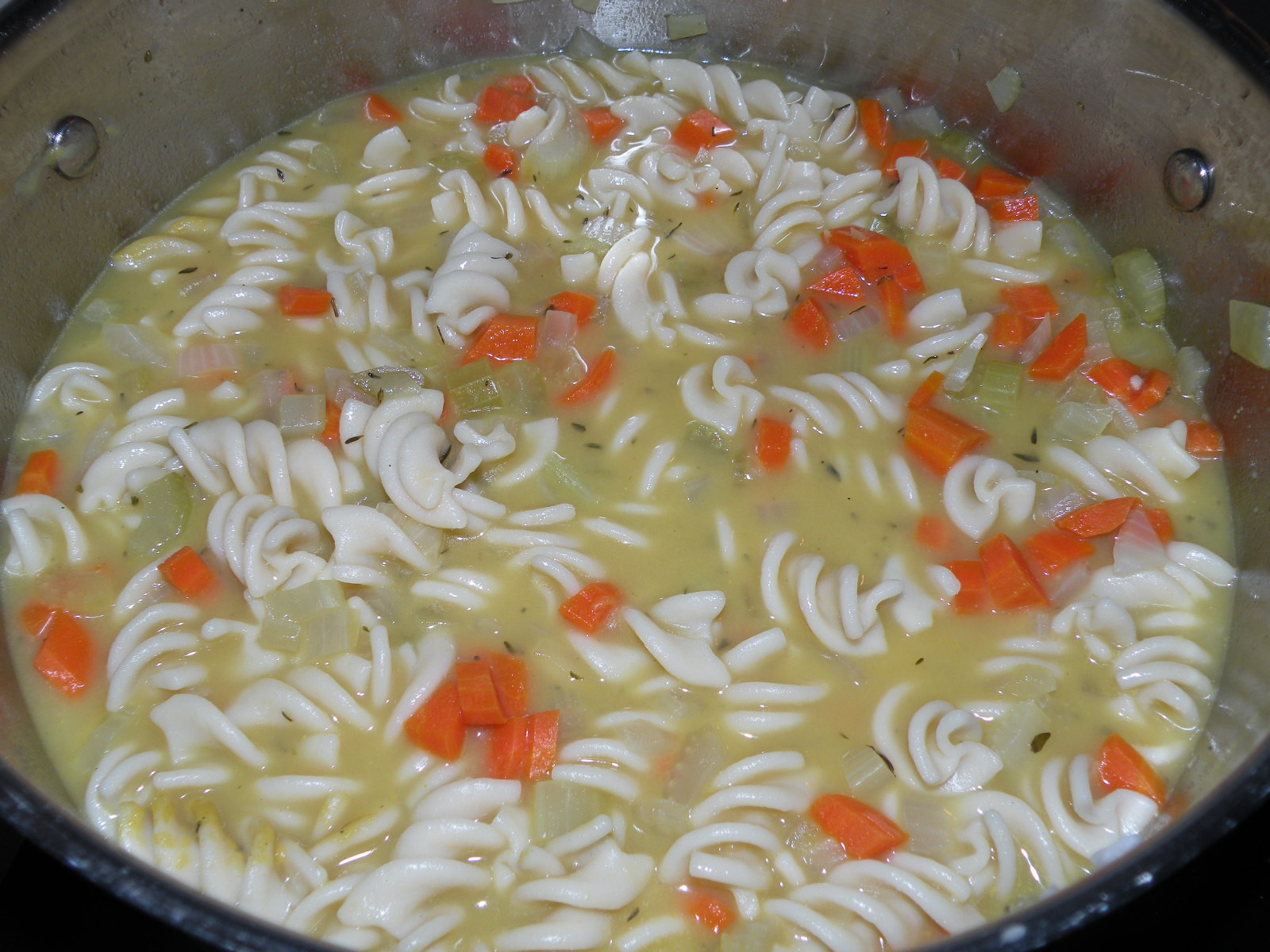 Healthy Homemade Chicken Noodle Soup
 Healthy and Easy Recipes Homemade Chicken Noodle Soup
