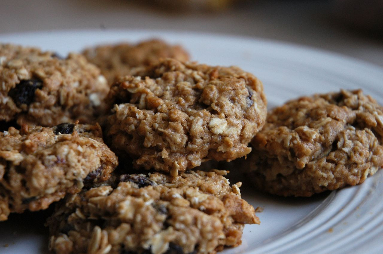 Healthy Honey Oatmeal Cookies
 Goddess of Baking Honey Oatmeal Cookies