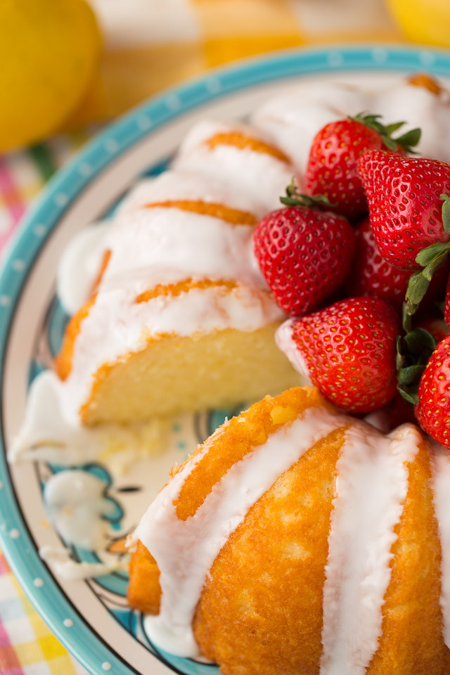 Healthy Lemon Cake
 Healthy Lemon Bundt Cake