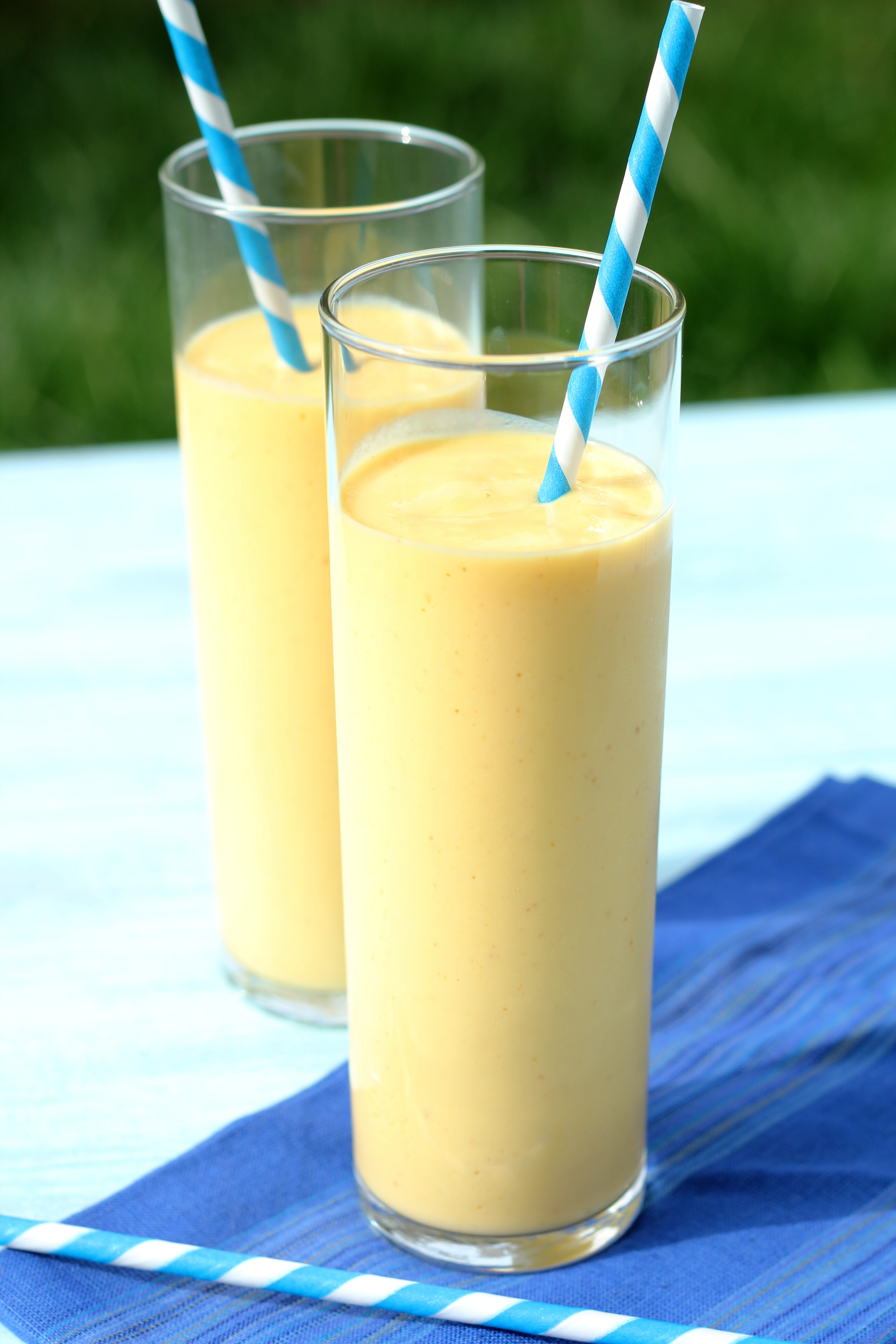 Healthy Mango Recipes
 Mango Smoothie – There Goes the Cupcake…