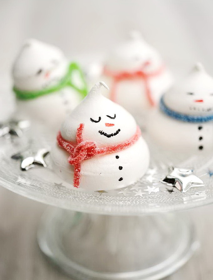 Healthy Meringue Cookies
 Snowman Meringue Cookie – Healthy Christmas Party Sweet