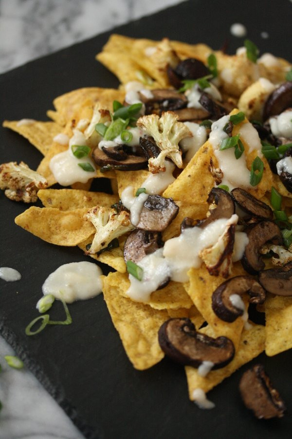 Healthy Nachos Recipe
 Healthy Nachos with Mushrooms Cauliflower Cheese Sauce