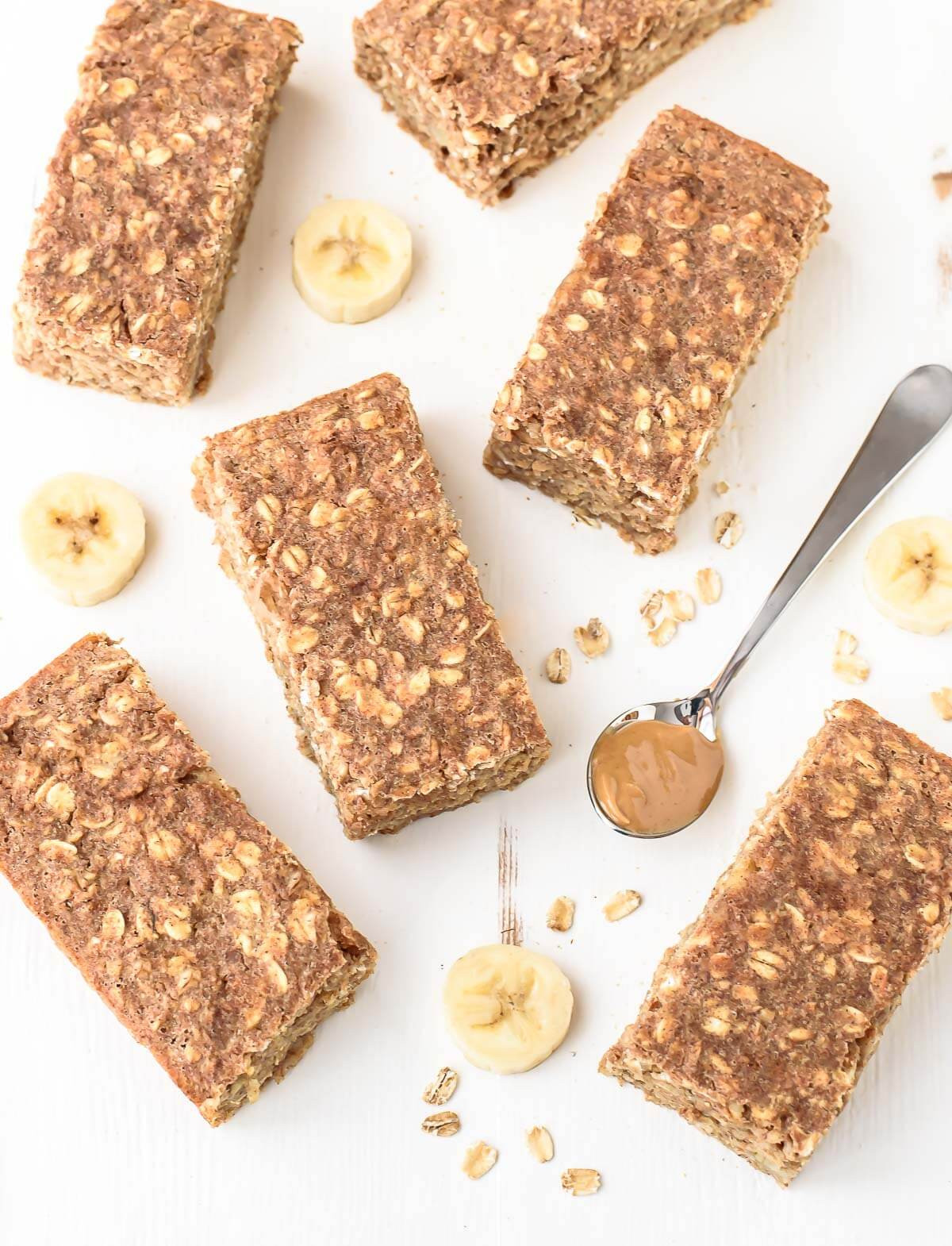 Healthy Oatmeal Breakfast Bars
 15 Healthy Homemade Snack Bars