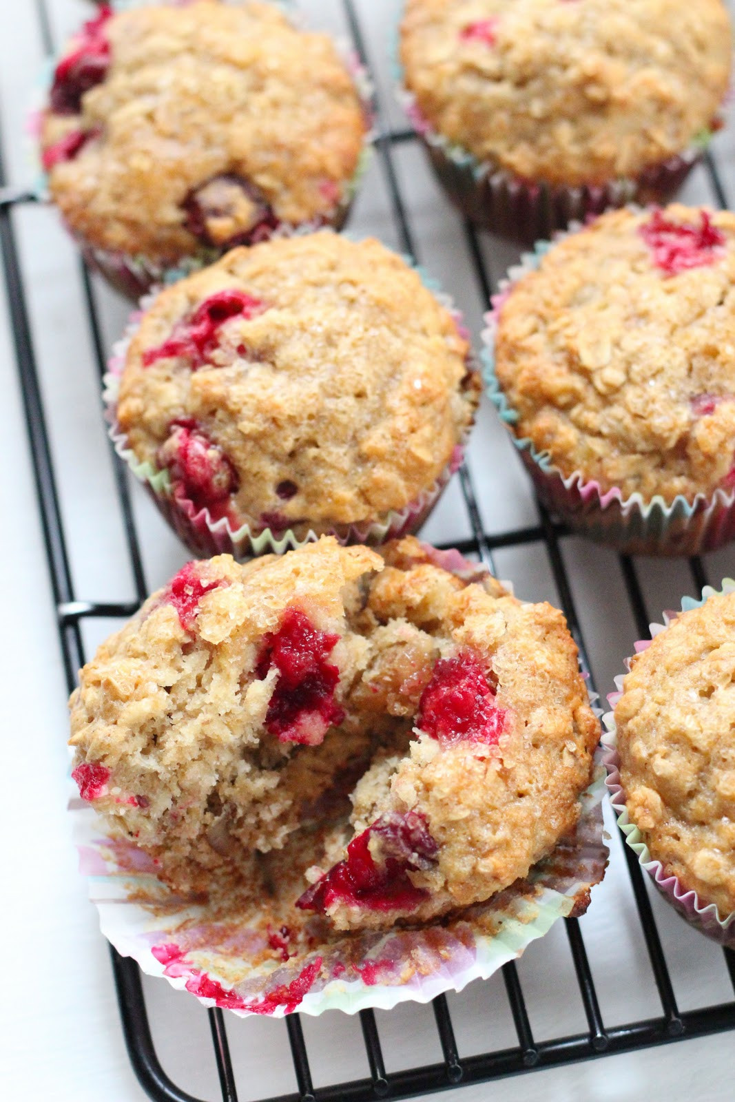 Healthy Oatmeal Breakfast Muffins
 Cranberry and oatmeal breakfast muffins
