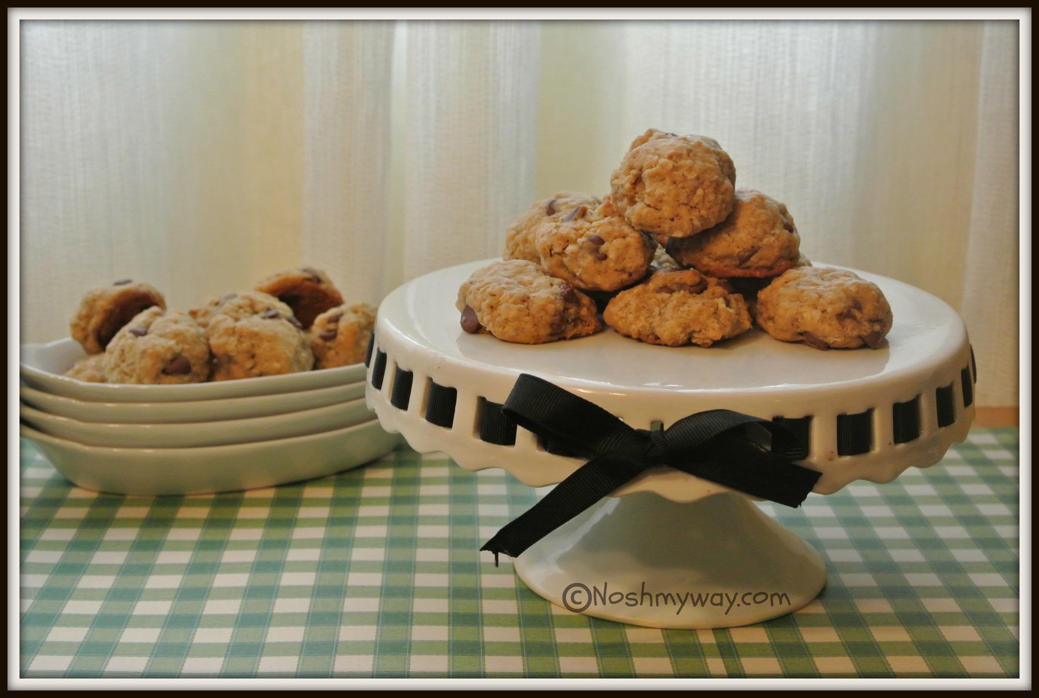 Healthy Oatmeal Chocolate Chip Cookies
 Healthy Oatmeal Chocolate Chip Cookies