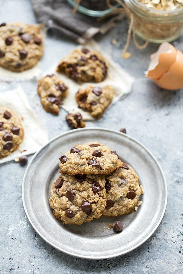 Healthy Oatmeal Cookies No Flour
 The BEST healthy oatmeal chocolate chip cookies