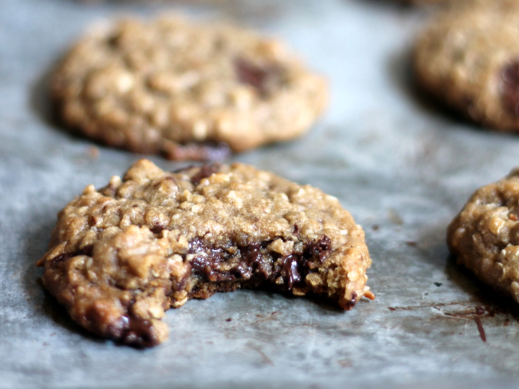 Healthy Oatmeal Cookies With Coconut Oil
 Chewy Chocolate Chunk Coconut Oatmeal Cookies made with