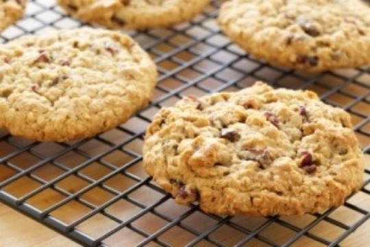 Healthy Oatmeal Cranberry Cookies
 Healthy Holiday Cranberry Oatmeal Cookies Dr Oz