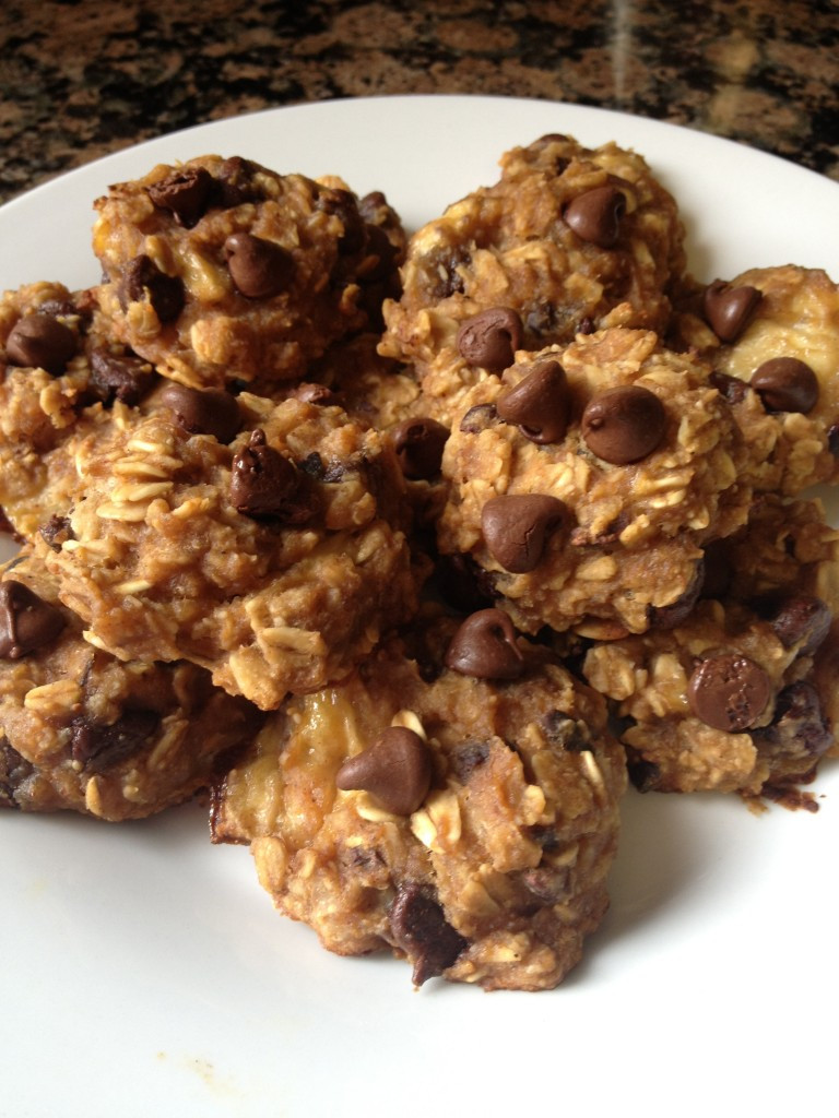 Healthy Oatmeal Peanut Butter Chocolate Chip Cookies
 Healthy Peanut Butter Chocolate Chip Oatmeal Cookies