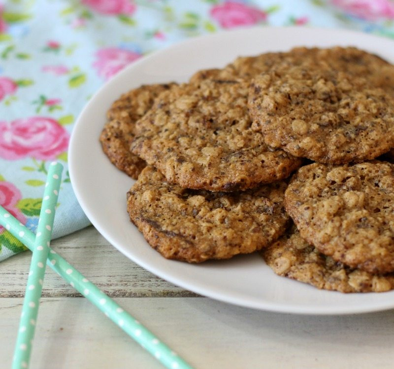 Healthy Oatmeal Peanut Butter Cookies
 Healthy Peanut Butter Maple Oatmeal Cookies