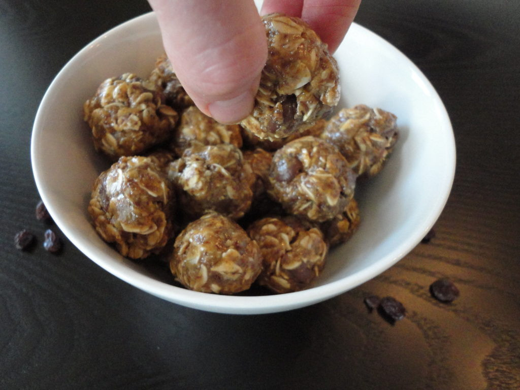 Healthy Oatmeal Snacks
 How To Snack Healthy Oatmeal Peanut Butter Chocolate
