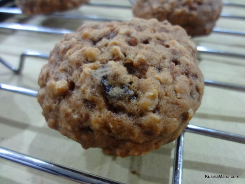 Healthy Oatmeal Walnut Cookies
 Kusina Maria Pastries at the Kadayawan 2014 Bazaar