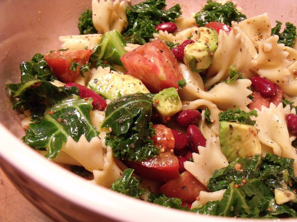 Healthy Pasta Salad Vegetarian
 Quick Cheap & Healthy Vegan Pasta Salad that s YUMMY