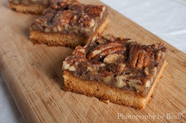 Healthy Pecan Pie Bars
 18 Tastiest Vegan and Gluten Free Thanksgiving Recipes