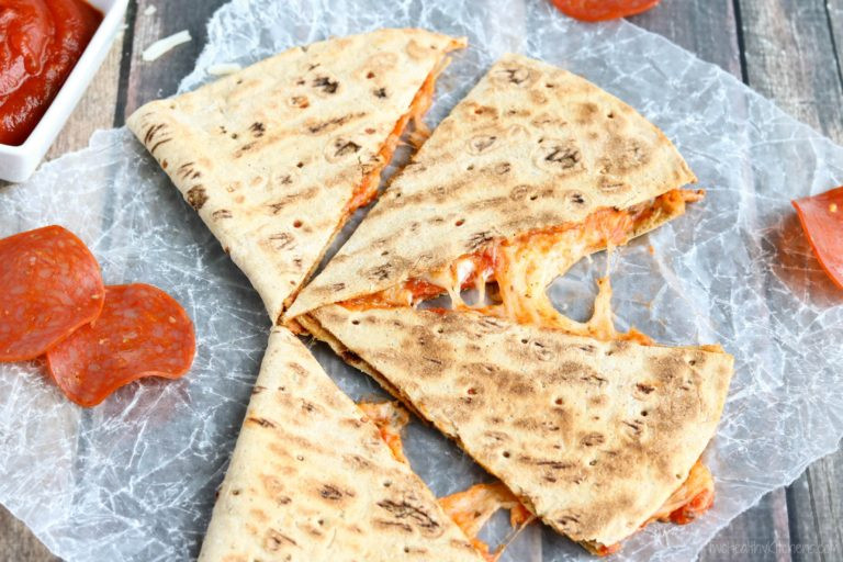 Healthy Pepperoni Pizza
 8 Healthy Meals Kids Will Love that you can make in 30