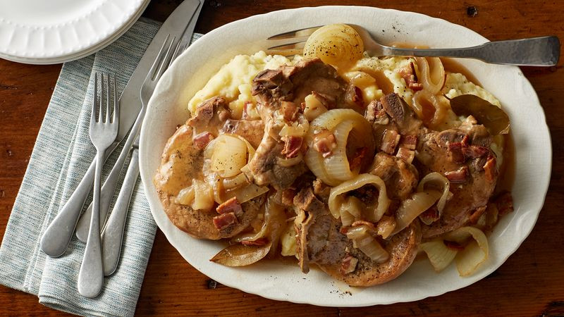 Healthy Pork Chop Slow Cooker Recipes
 Slow Cooker Smothered Pork Chops recipe from Betty Crocker