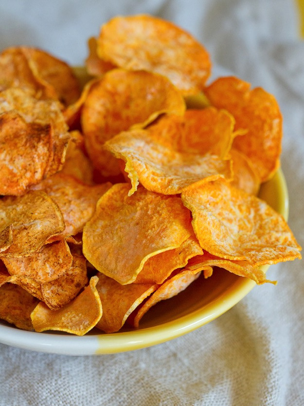 Healthy Potato Chips
 10 Delicious Football Party Recipes that happen to be
