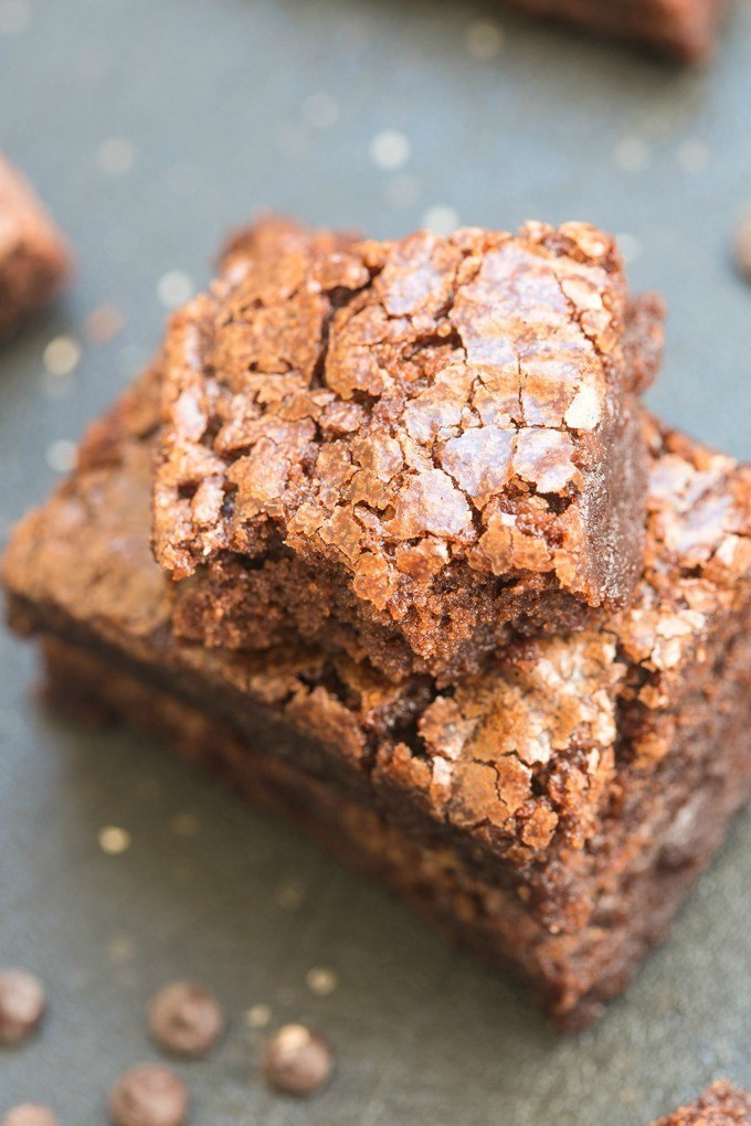 Healthy Protein Brownies
 Four Ingre nt Flourless Protein Brownies