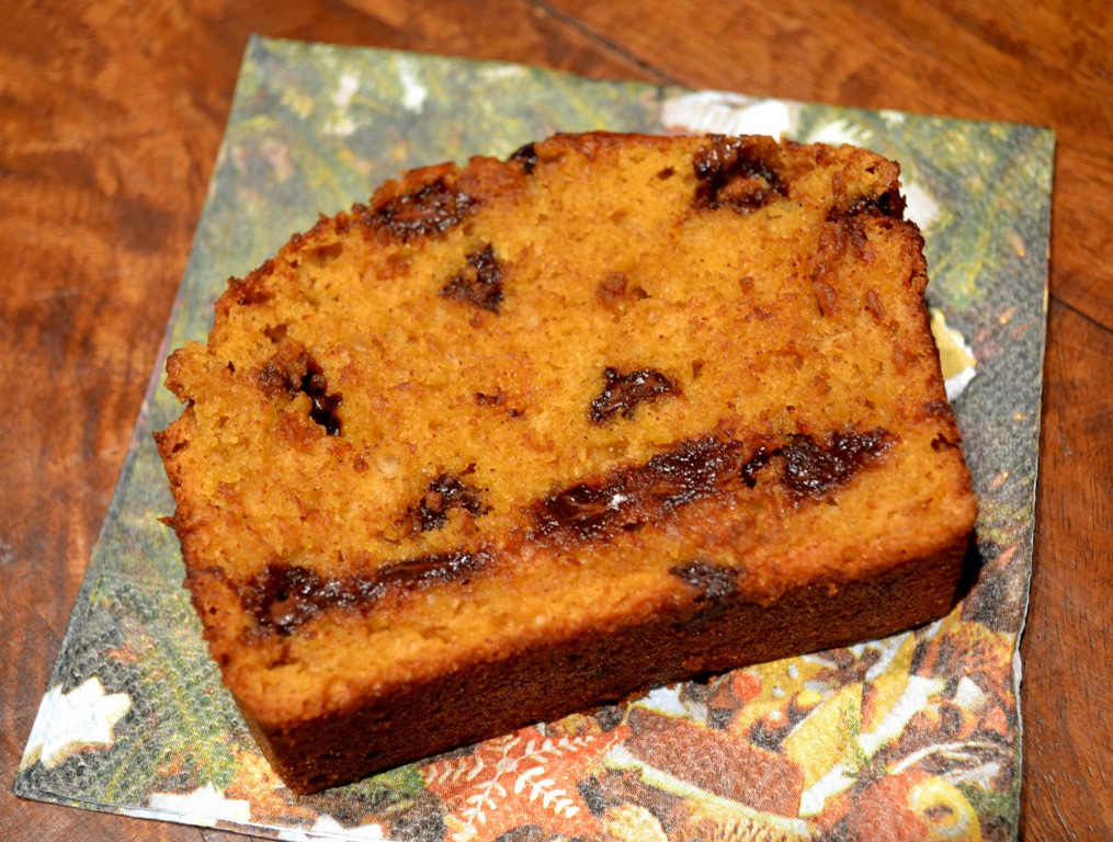 Healthy Pumpkin Chocolate Chip Bread
 Hungry Meets Healthy Low Fat Chocolate Chip Pumpkin Bread